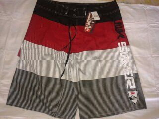 Bermudas Quiksilver Tamanho 46